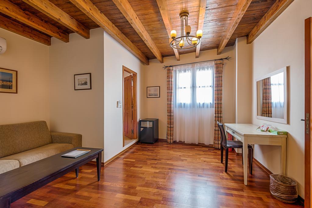 Zacosta Bed & Breakfast Rhodes City