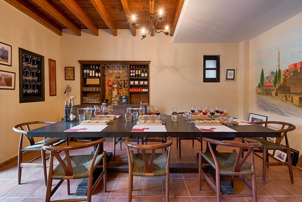 Zacosta Bed & Breakfast 4*