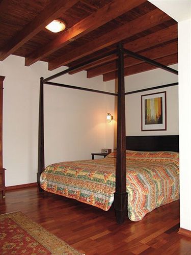 Zacosta Bed & Breakfast Rhodes City