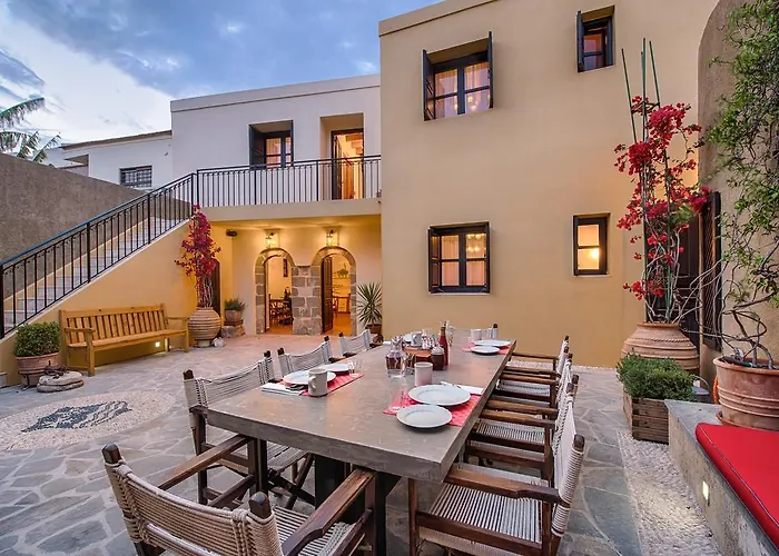 Zacosta Villa Hotel